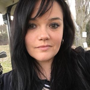 Meet your Posher, Alicia